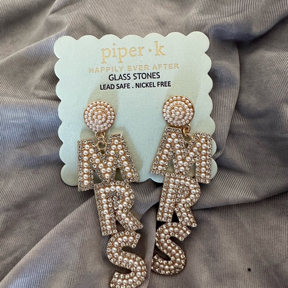 Piper K Gold and White 'Mrs' Earrings